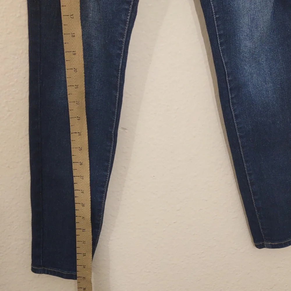 USED BLUE SAVVY DISTRESSED JEANS FRAY ON POCKETS SIZE 5/27 BLUE INSEAM 25INCH - Picture 8 of 14
